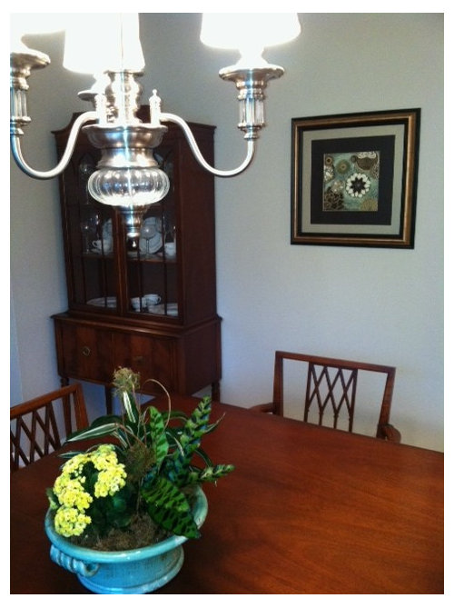 Too much furniture!!!!!