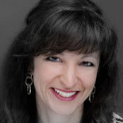 Julie Lenzer's photo