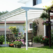 Lakecrest Backyard Porch