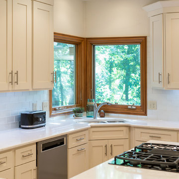 Transitional Kitchen Remodel Done in a Hudson Shaker Door