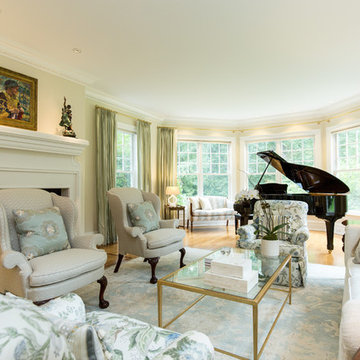 Georgian Splendor/Living Room