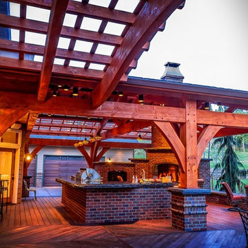 Outdoor Kitchen & Entertainment Patio