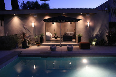 Example of a minimalist pool design in Los Angeles