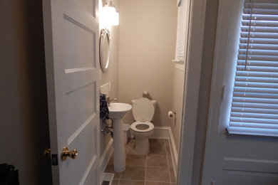 Example of a minimalist home design design in Philadelphia