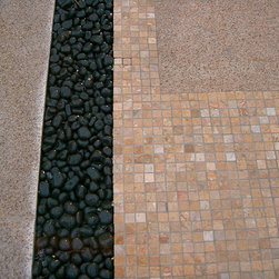 Loose Pebbles - Products