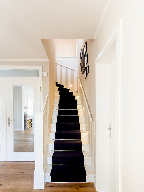 Klassische Treppen in L-Form Ideen, Design & Bilder | Houzz