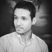 Sebastian Munoz's photo