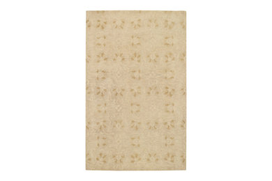 Charming Suzani rug in Gold
