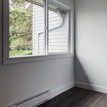 Bullet - Laminate flooring