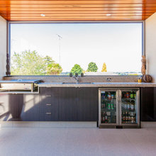 Outdoor Kitchen