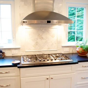 Classic Kitchen in Oakton