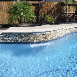 Hull - Outdoor Products