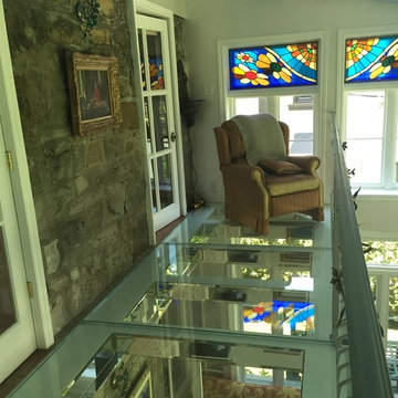 Interior balcony w/suspended mirrors