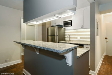 Design ideas for a modern kitchen in Chicago.