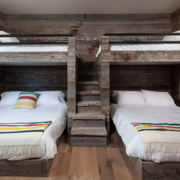 CUSTOM LUXURY BUNK BEDS