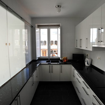Rehabilitación de vivienda en Guitiriz (Lugo) - Cocina (pasante cerrado)