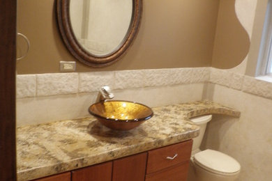 Example of a trendy bathroom design in Chicago