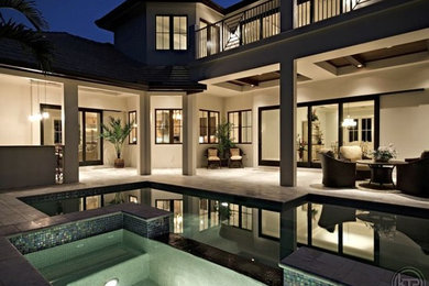 Inspiration for a contemporary patio remodel in Miami