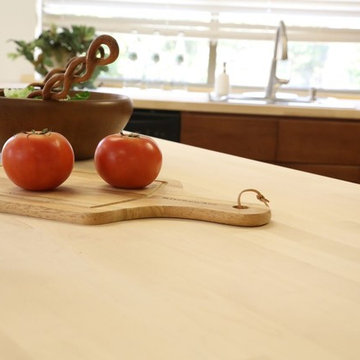 Findley & Myers Montauk Cherry Kitchen Cabinets