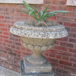 Inventory - Outdoor Pots And Planters