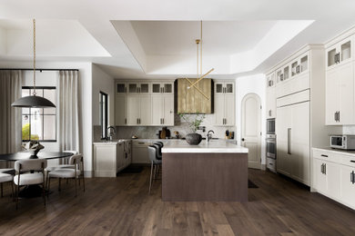 Inspiration for a modern kitchen remodel in Phoenix