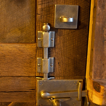 Off the Grid Saloon