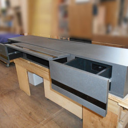 ゲーム収納子供対応型が完成 - リビング家具