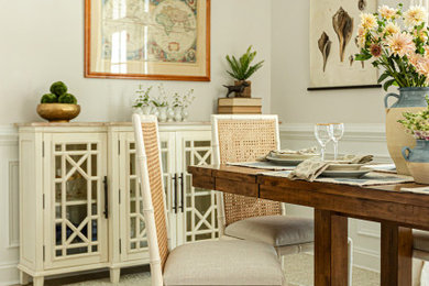 Kitchen/dining room combo - mid-sized traditional vinyl floor kitchen/dining room combo idea in Other with beige walls