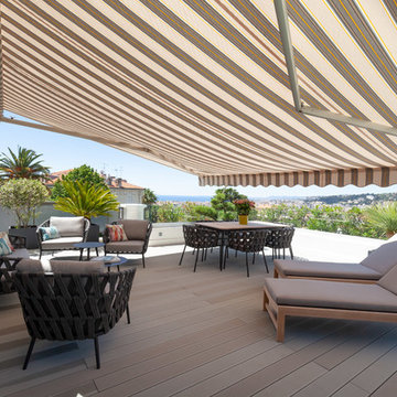 Terrasse avec store ouvert