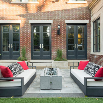 Outdoor Living & Lounge Area