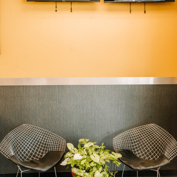 Warm + Bright Restaurant