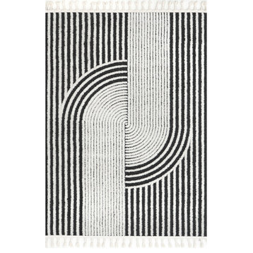 nuLOOM Ollie Modern Striped Tasseled Area Rug, Beige 5' 3" x 7' 6"