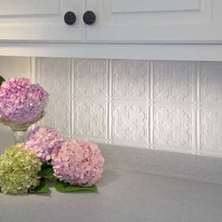 Fasade Traditional 10, Gloss White - Home Decor