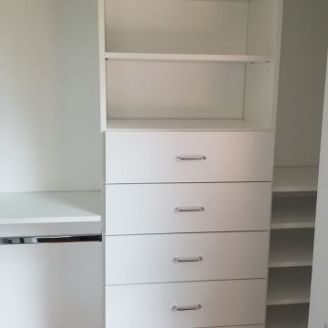Master Bedroom Reach In Closet