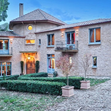 Aldgate // Rustic Custom Built Home