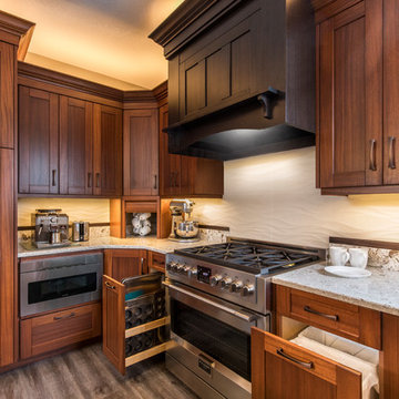 Grand Grasham Kitchen