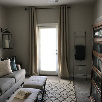 Cozy Library / Guest Room