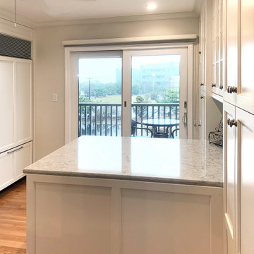 Shoreside White Kitchen