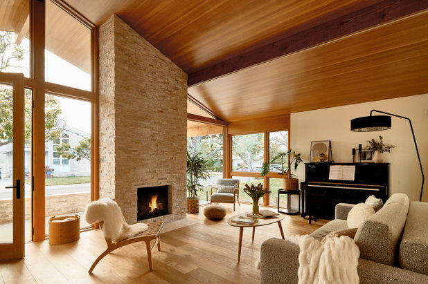 Midcentury Living Room by Alloi Architecture + Construction