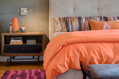 Example of a 1960s bedroom design in Minneapolis
