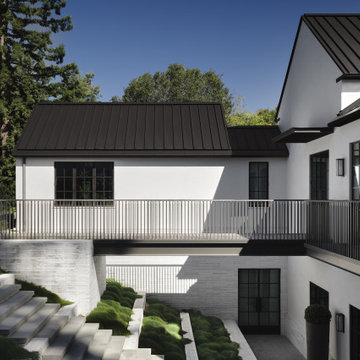 Atherton New Contemporary: Form and Light