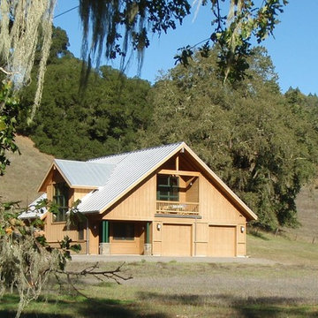 Rocking Double H Barn / Guesthouse