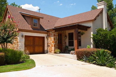 Inspiration for a rustic exterior home remodel in Austin