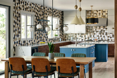 Kitchen - mid-century modern kitchen idea in Denver