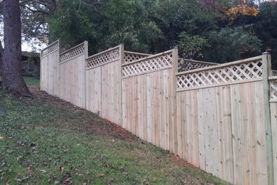 Wood Privacy Fence with Lattice Top
