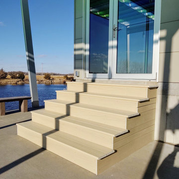 Deck spaces and steps