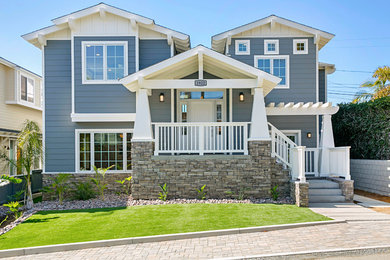 Exterior home idea in San Diego