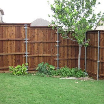 Metal Posts Cap Rail Board On Board Fence Step