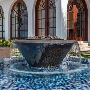 Luxury pool with Perimeter Overflow and Tile Interior -5