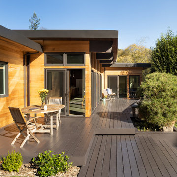 Contemporary Residence & Pool House